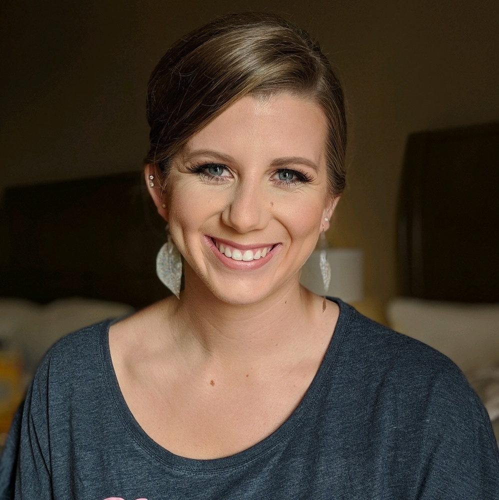 Meet your Posher, Carli